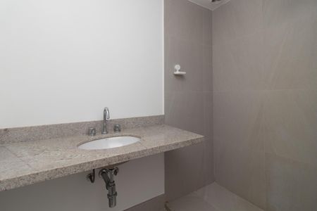 Banheiro de apartamento para alugar com 1 quarto, 25m² em Cidade Baixa, Porto Alegre