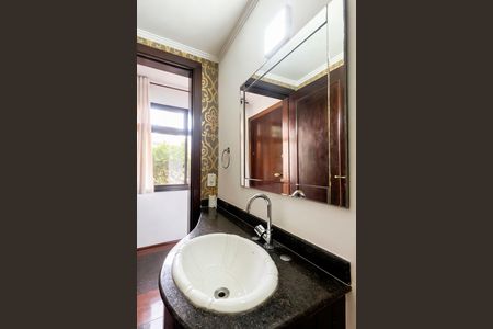 Apartamento para alugar com 158m², 3 quartos e 2 vagasLavabo