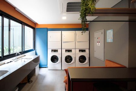 Studio para alugar com 30m², 1 quarto e sem vaga Studio para alugar com 30m², 1 quarto e sem vagaLavanderia
