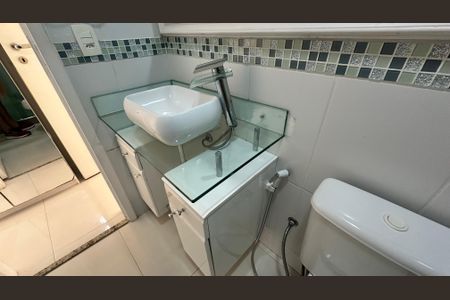 Apartamento para alugar com 74m², 2 quartos e 2 vagasBanheiro da Suíte