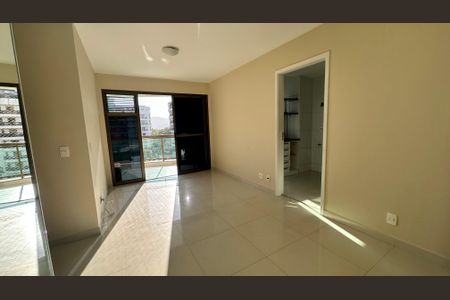 Sala de apartamento para alugar com 2 quartos, 74m² em Recreio dos Bandeirantes, Rio de Janeiro