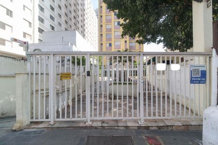 Apartamento para alugar com 42m², 1 quarto e 1 vagaFachada
