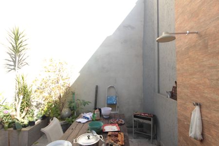 Casa à venda com 241m², 3 quartos e 4 vagasCasa 1 - Área de Serviço