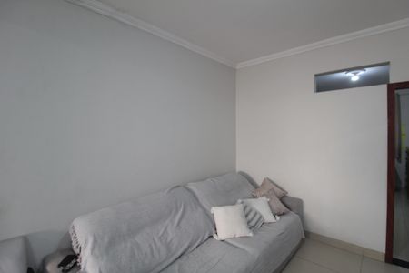 Casa à venda com 241m², 3 quartos e 4 vagasCasa 1 - Sala