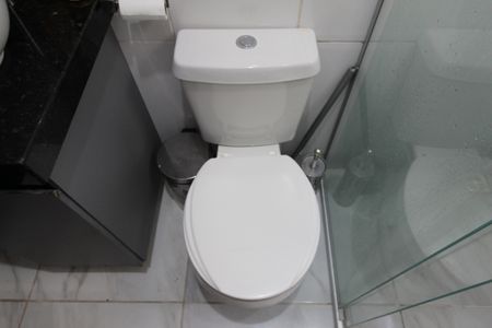 Casa à venda com 241m², 3 quartos e 4 vagasCasa 1 - Banheiro da Suíte