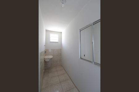 Casa à venda com 241m², 3 quartos e 4 vagasCasa 2 -  Área de Serviço