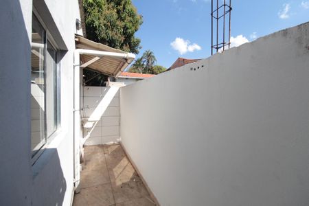 Casa à venda com 241m², 3 quartos e 4 vagasCasa 3 - Área de Serviço