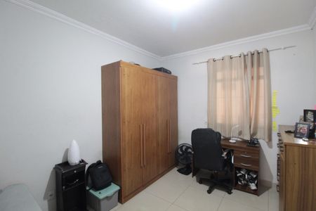 Casa à venda com 241m², 3 quartos e 4 vagasCasa 1 - Quarto 3