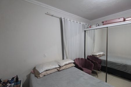 Casa à venda com 241m², 3 quartos e 4 vagasCasa 1 - Quarto 2