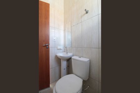 Casa à venda com 241m², 3 quartos e 4 vagasCasa 3 - Banheiro Social