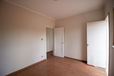 Casa para alugar com 300m², 3 quartos e 2 vagasQuarto 1