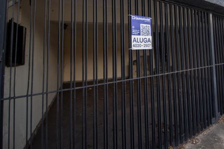 Casa para alugar com 300m², 3 quartos e 2 vagasFachada