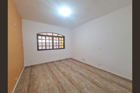 Quarto de casa para alugar com 4 quartos, 150m² em Parque Maria Helena, Suzano