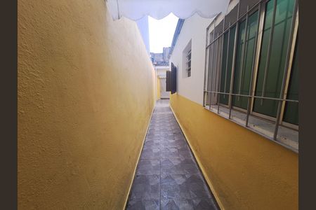 Casa para alugar com 150m², 4 quartos e 2 vagasCorredor