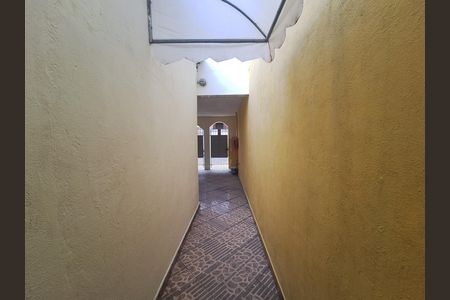Casa para alugar com 150m², 4 quartos e 2 vagasCorredor