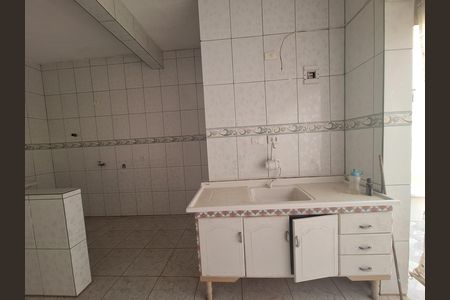 Casa para alugar com 4 quartos, 150m² em Parque Maria Helena, Suzano