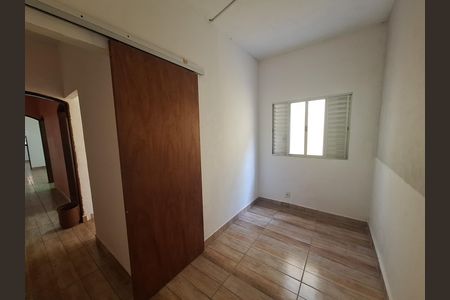 Casa para alugar com 4 quartos, 150m² em Parque Maria Helena, Suzano