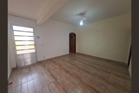 Sala de casa para alugar com 4 quartos, 150m² em Parque Maria Helena, Suzano