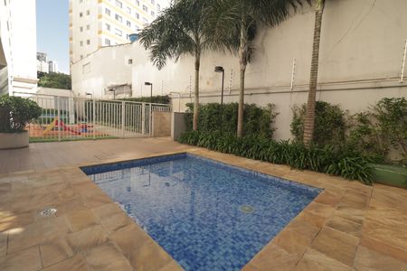 Apartamento para alugar com 38m², 1 quarto e sem vagaÁrea comum - Piscina