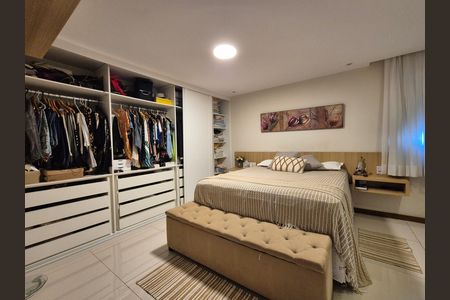 Apartamento à venda com 200m², 4 quartos e 3 vagas Apartamento à venda com 200m², 4 quartos e 3 vagasSuíte 4