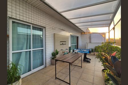 Apartamento à venda com 200m², 4 quartos e 3 vagas Apartamento à venda com 200m², 4 quartos e 3 vagasCobertura