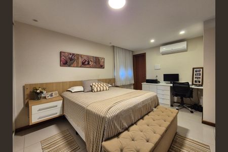 Apartamento à venda com 200m², 4 quartos e 3 vagas Apartamento à venda com 200m², 4 quartos e 3 vagasSuíte 4