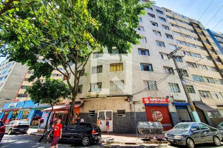 Studio para alugar com 25m², 1 quarto e sem vaga Studio para alugar com 25m², 1 quarto e sem vagaFachada