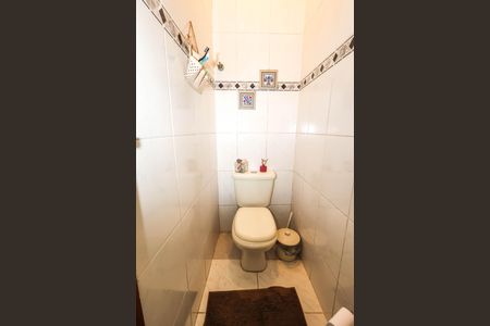 Casa à venda com 270m², 4 quartos e 4 vagas Casa à venda com 270m², 4 quartos e 4 vagasCasa 1 - Lavabo