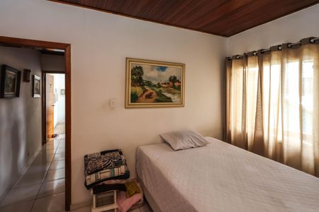 Casa à venda com 270m², 4 quartos e 4 vagas Casa à venda com 270m², 4 quartos e 4 vagasCasa 1 - Quarto 1