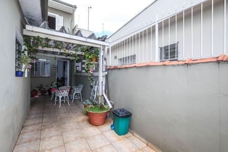 Casa à venda com 270m², 4 quartos e 4 vagas Casa à venda com 270m², 4 quartos e 4 vagasCasa 1 - Garagem