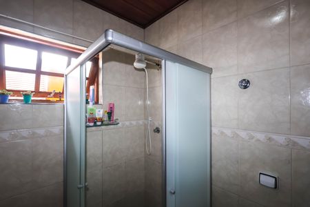 Casa à venda com 270m², 4 quartos e 4 vagas Casa à venda com 270m², 4 quartos e 4 vagasCasa 1 - Banheiro