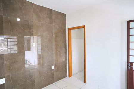 Casa para alugar com 70m², 2 quartos e 1 vagaSala