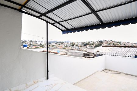 Casa para alugar com 70m², 2 quartos e 1 vagaÁrea de Serviço