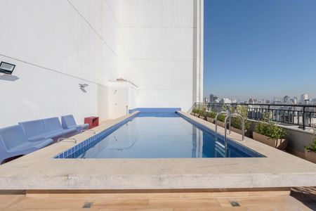 Studio à venda com 23m², 1 quarto e sem vaga Studio à venda com 23m², 1 quarto e sem vagaÁrea comum - Piscina