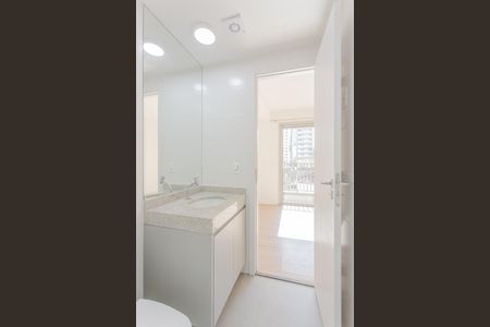Banheiro de kitnet/studio para alugar com 1 quarto, 22m² em Jardim Paulistano, São Paulo