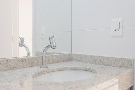 Banheiro de kitnet/studio para alugar com 1 quarto, 22m² em Jardim Paulistano, São Paulo
