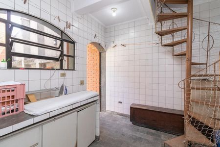 Casa para alugar com 330m², 4 quartos e 5 vagasÁrea de Serviço