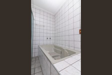 Casa para alugar com 330m², 4 quartos e 5 vagasBanheiro da Suíte 3