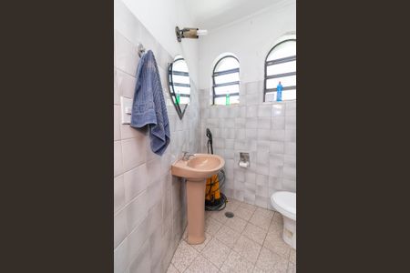 Casa para alugar com 330m², 4 quartos e 5 vagasLavabo