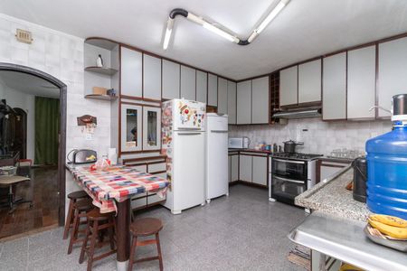 Casa para alugar com 330m², 4 quartos e 5 vagasCozinha