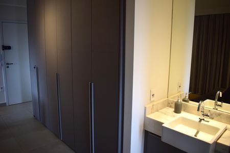 Banheiro Social de kitnet/studio para alugar com 1 quarto, 53m² em Alto da Boa Vista, Ribeirão Preto