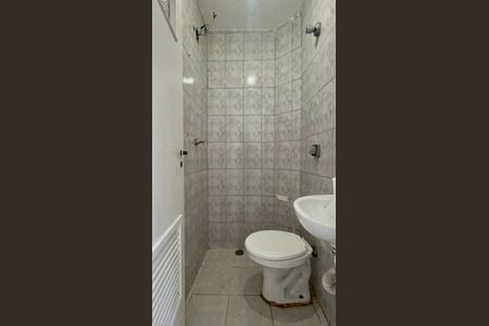 Apartamento para alugar com 120m², 2 quartos e sem vaga Apartamento para alugar com 120m², 2 quartos e sem vagaBanheiro de serviço