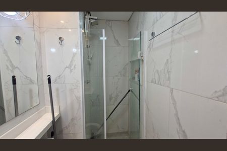 Banheiro social de apartamento à venda com 2 quartos, 34m² em Jurubatuba, São Paulo
