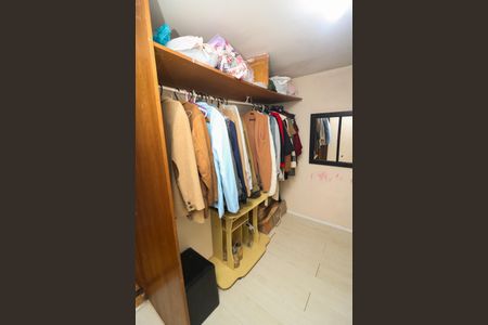 Apartamento à venda com 134m², 2 quartos e 1 vaga Apartamento à venda com 134m², 2 quartos e 1 vagaCloset do quarto 1