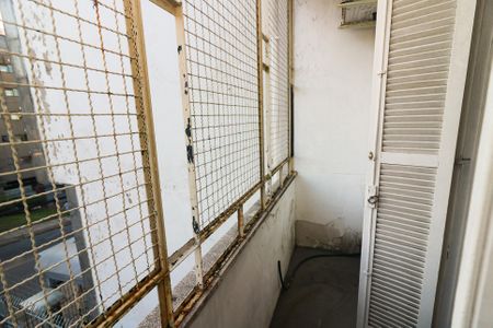 Apartamento à venda com 134m², 2 quartos e 1 vaga Apartamento à venda com 134m², 2 quartos e 1 vagaSacada do Quarto 1