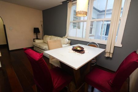 Apartamento à venda com 134m², 2 quartos e 1 vaga Apartamento à venda com 134m², 2 quartos e 1 vagaSala de Jantar