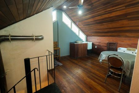 Apartamento à venda com 134m², 2 quartos e 1 vaga Apartamento à venda com 134m², 2 quartos e 1 vagaVaranda