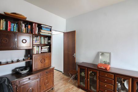 Casa para alugar com 320m², 6 quartos e 2 vagasEscritório