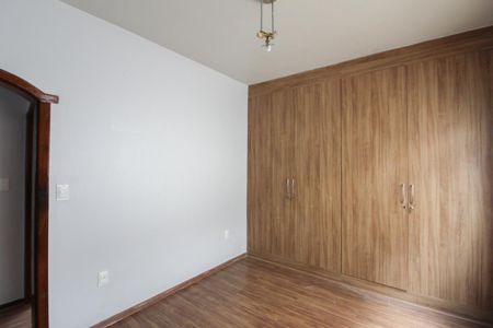 Casa para alugar com 320m², 6 quartos e 2 vagasCasa 2 - Quarto 1