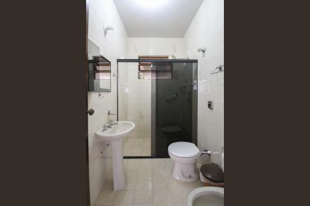 Casa para alugar com 320m², 6 quartos e 2 vagasCasa 2 - Banheiro Social